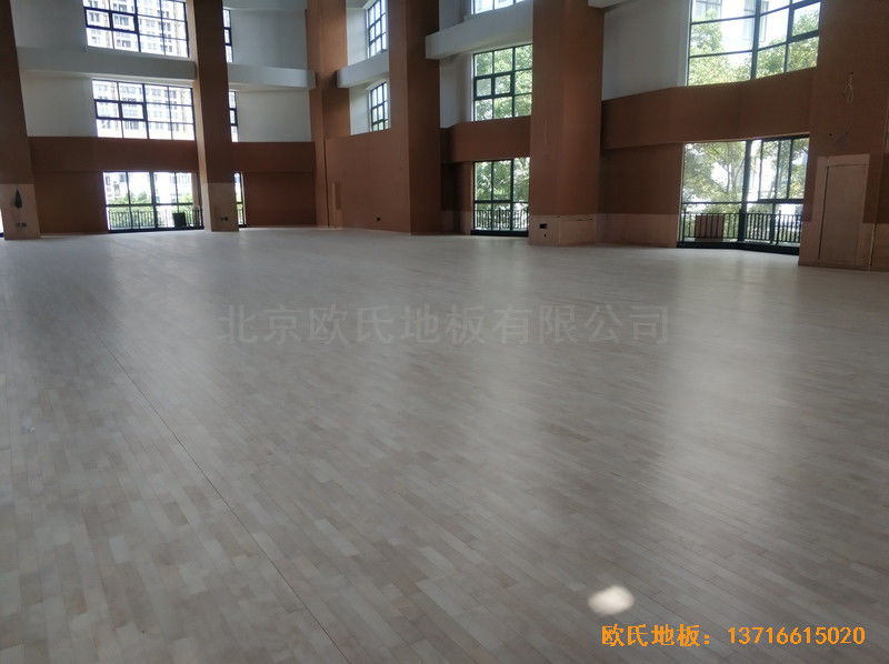 江蘇常州同濟中學(xué)運動館體育地板施工案例5