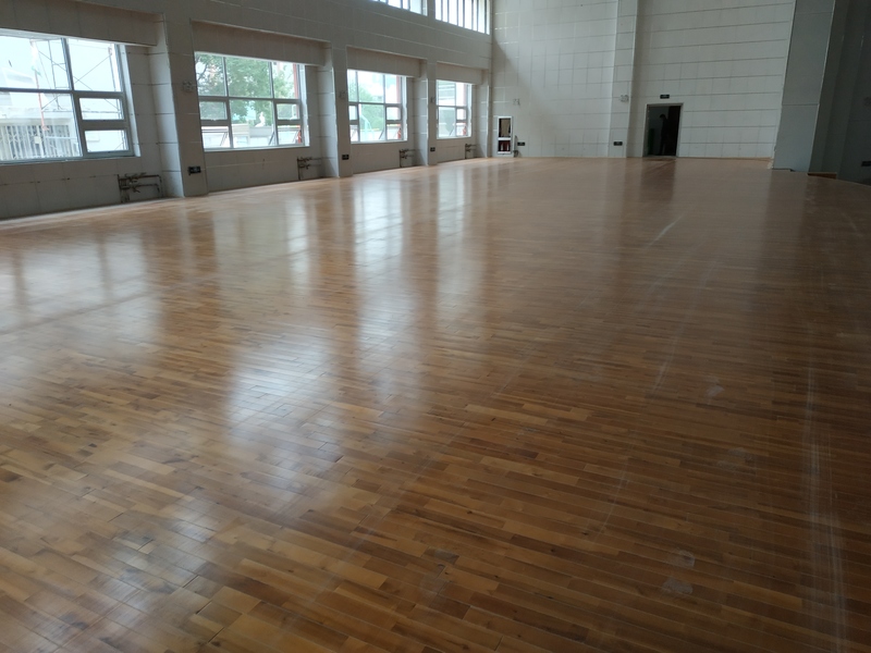 寧夏銀川試驗(yàn)中學(xué)舞臺木地板施工案例5
